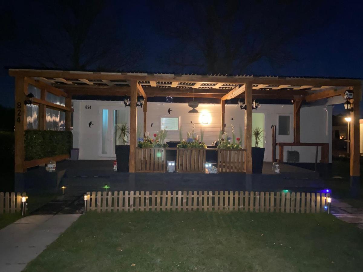 Cheerful And Relaxing Chalet Viena Dirkshorn Zewnętrze zdjęcie